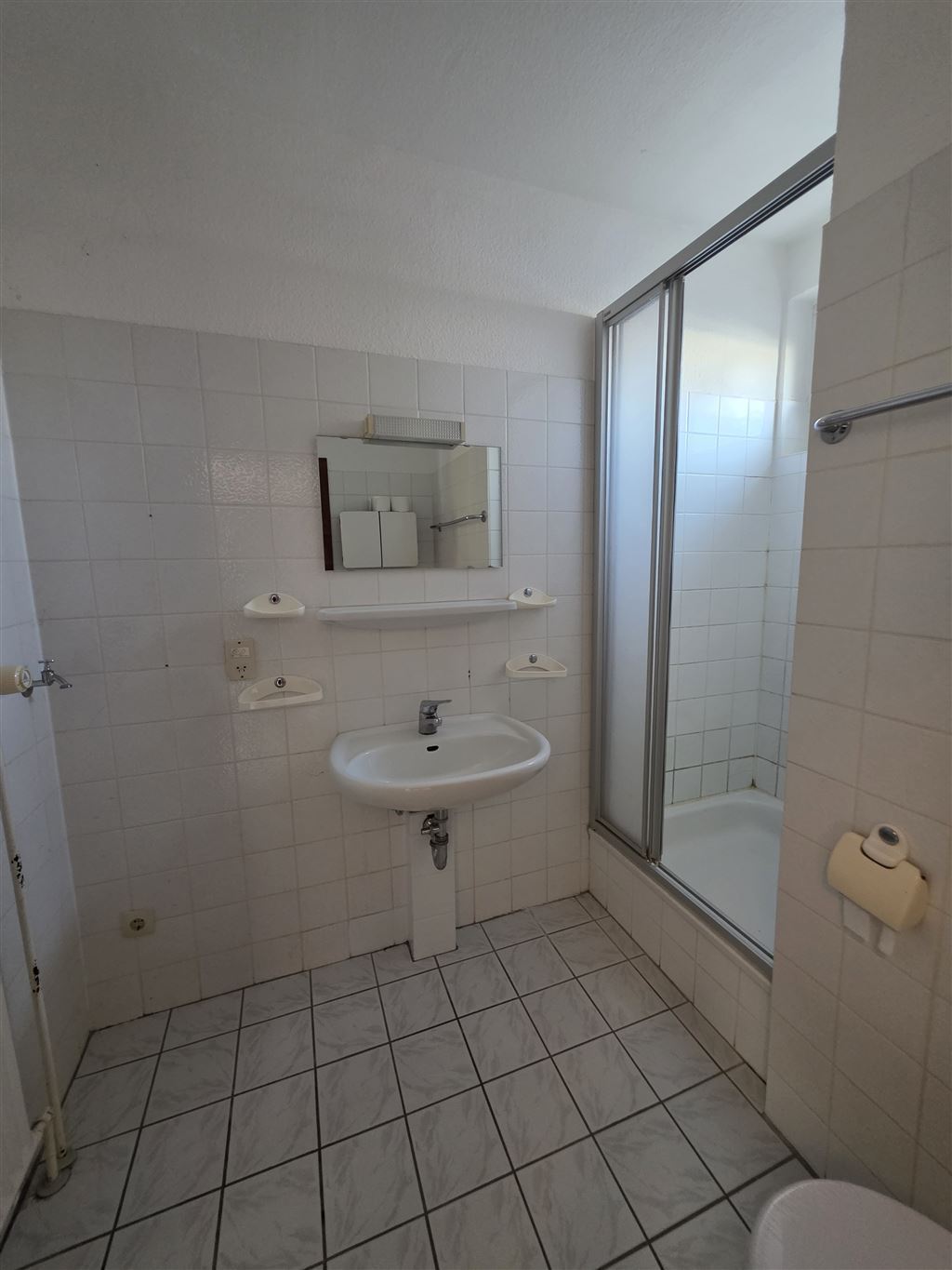 Badezimmer mit Fenster